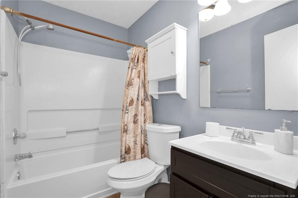 672 Bartons Landing Place 8 Property Photo 17