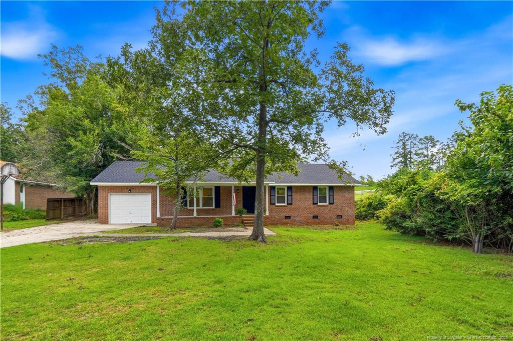 7020 Lure Court Property Photo 1