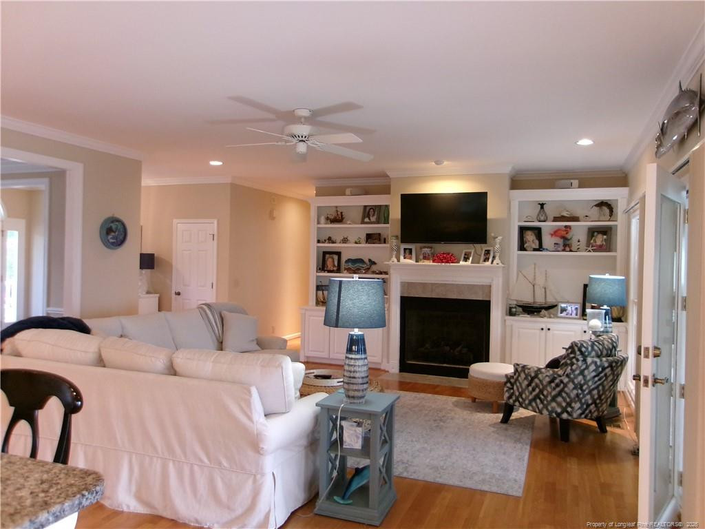 516 Twisted Oak Lane Property Photo 12