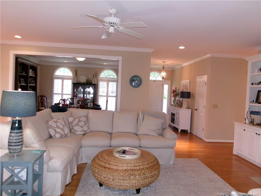516 Twisted Oak Lane Property Photo 13