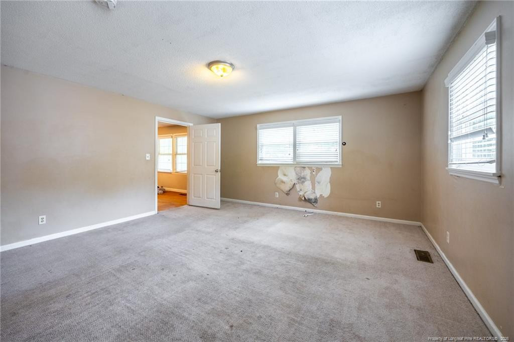 413 Seymour Street Property Photo 9