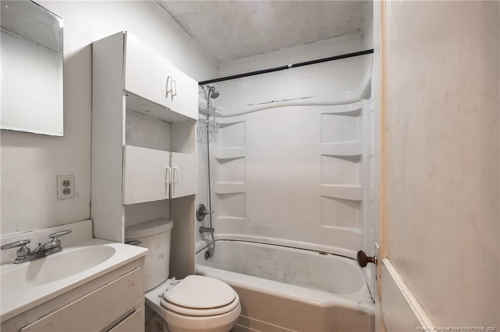 413 Seymour Street Property Photo 12