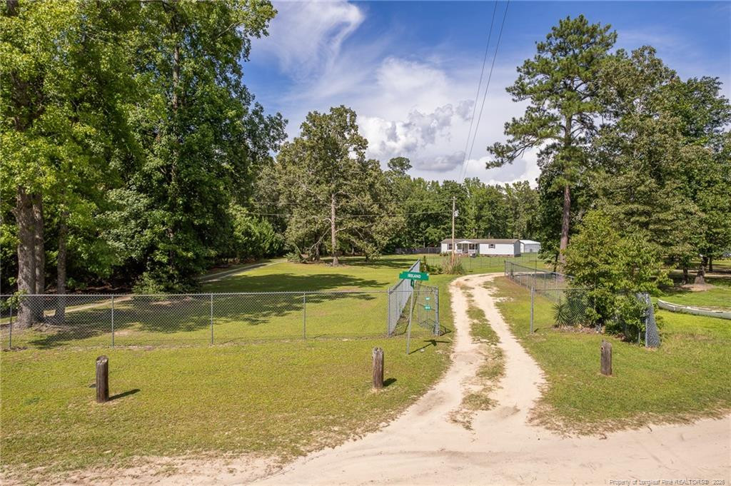 399 Ireland Drive Property Photo 3