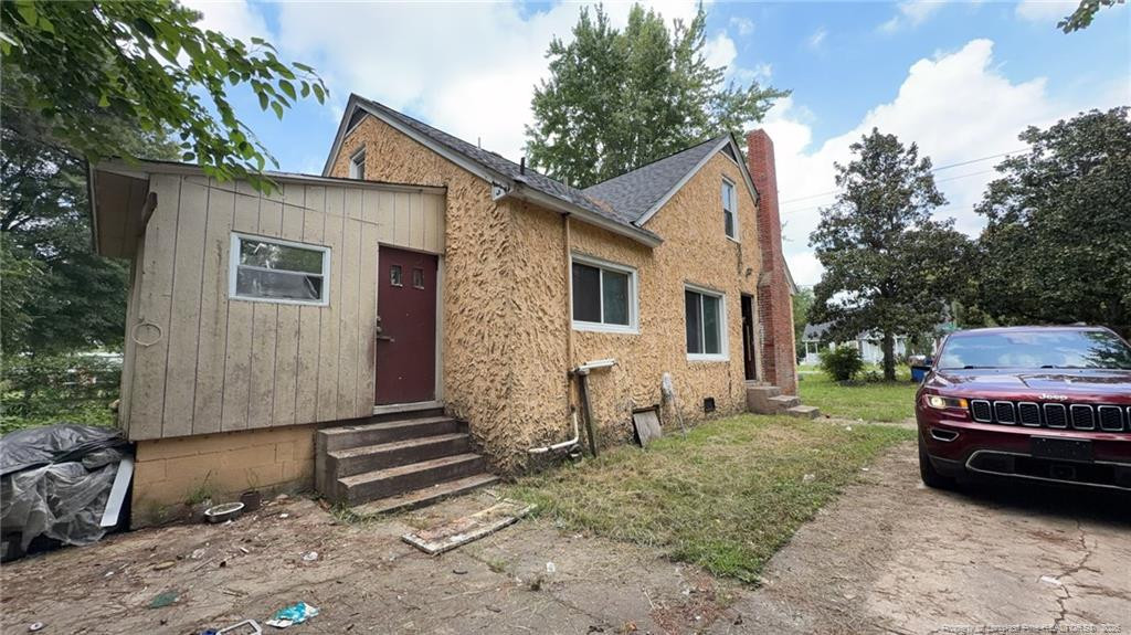 1908 Sapona Road Property Photo 3