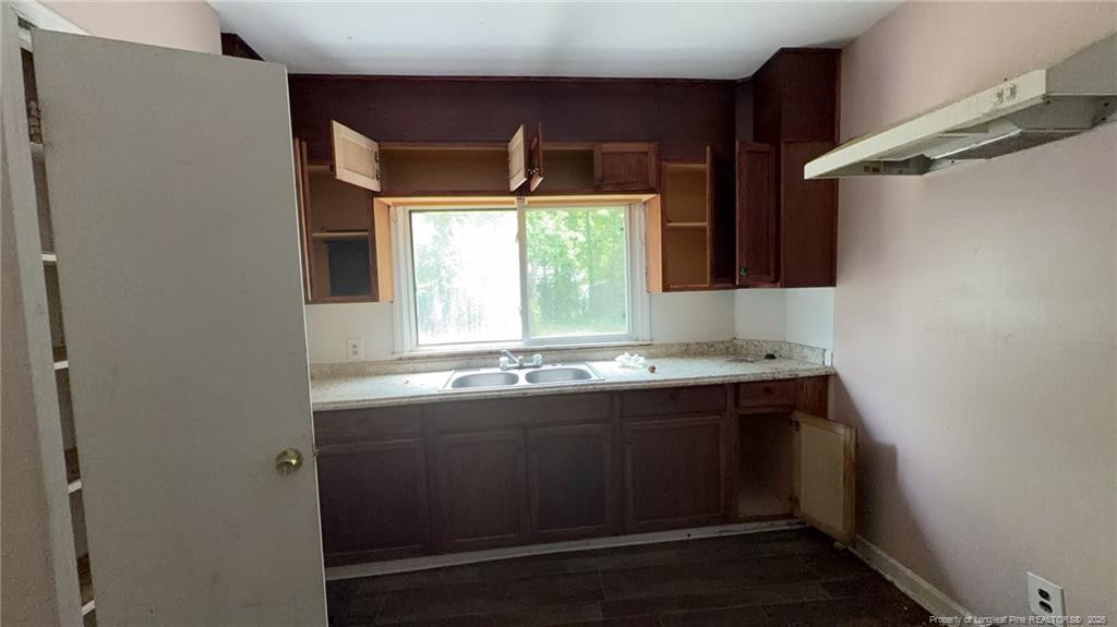 1908 Sapona Road Property Photo 8