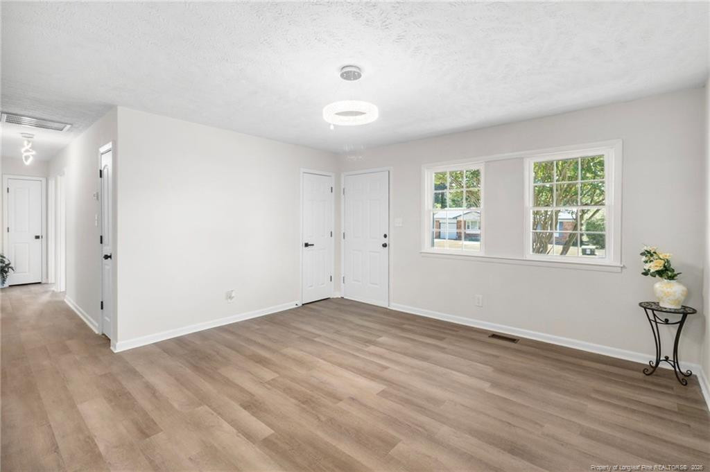 1609 Grandview Drive Property Photo 4