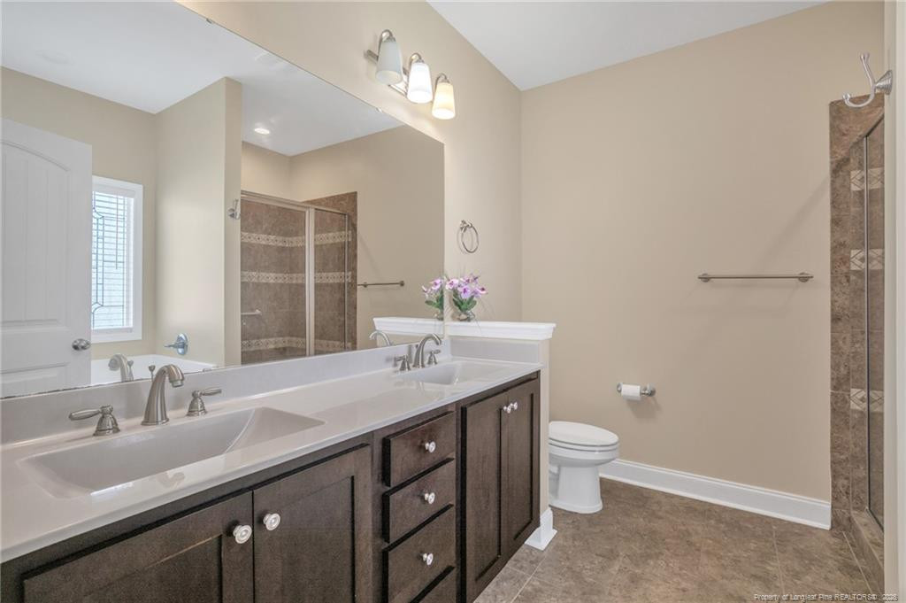 3729 Glencourse Way Property Photo 22