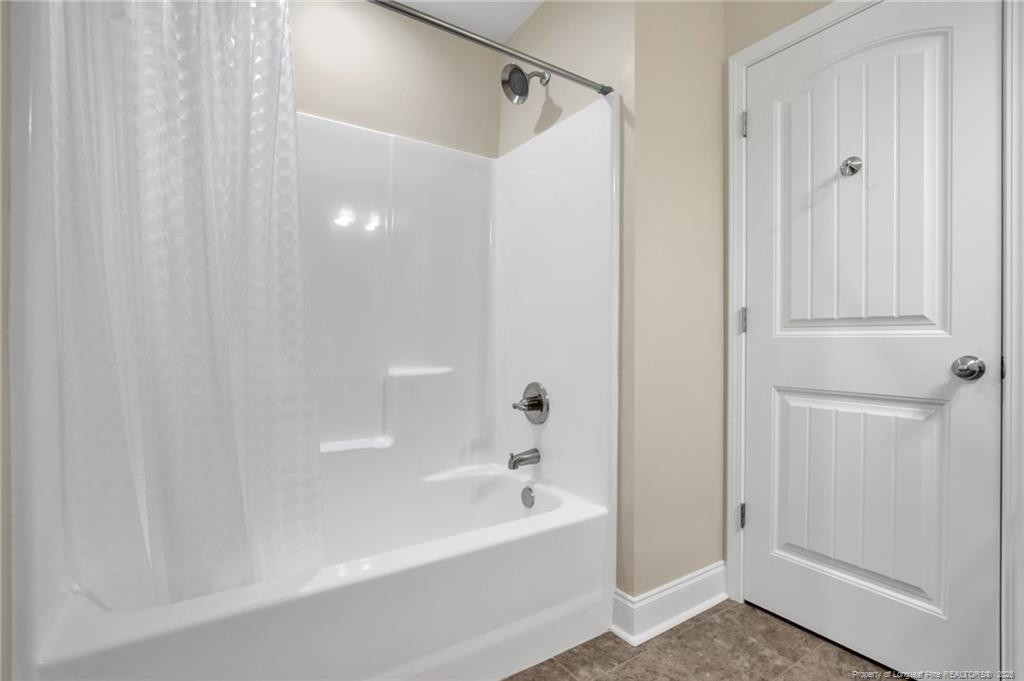 3729 Glencourse Way Property Photo 35