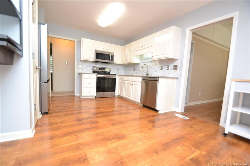 5909 Royal Coach Court Property Photo 5