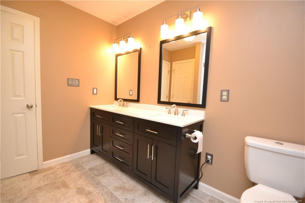 5909 Royal Coach Court Property Photo 25