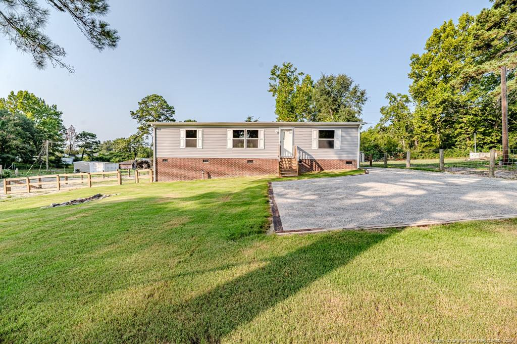 106 C E Beair Lane Property Photo 4