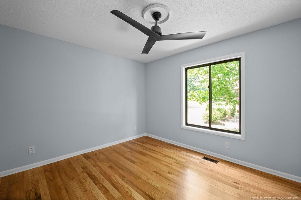 6719 Irongate Drive B Property Photo 23