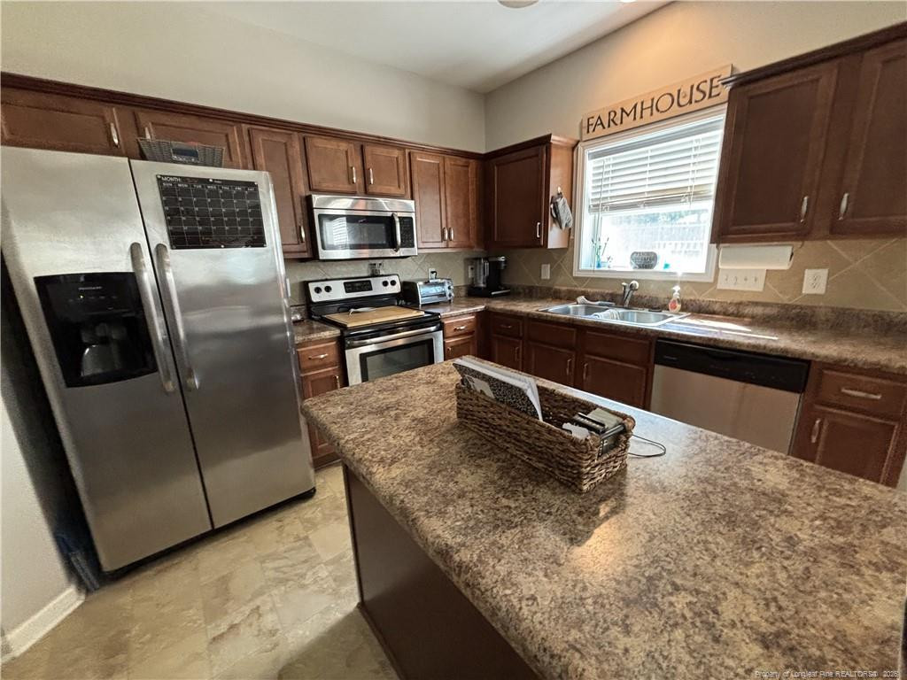 16 Burr Oak Circle Property Photo 7
