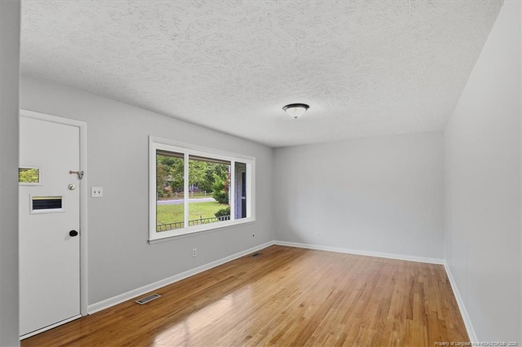 1451 Greenock Avenue Property Photo 3