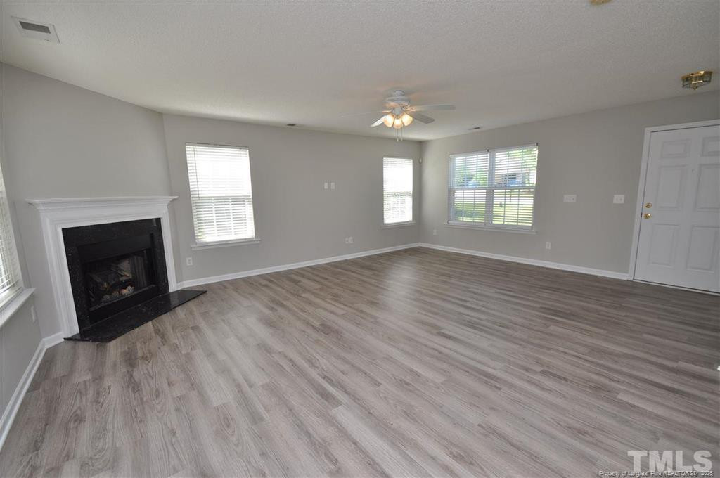 5909 Rivercliff Court Property Photo 4