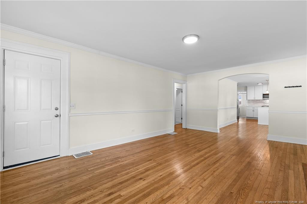 513 Raleigh Street Property Photo 5