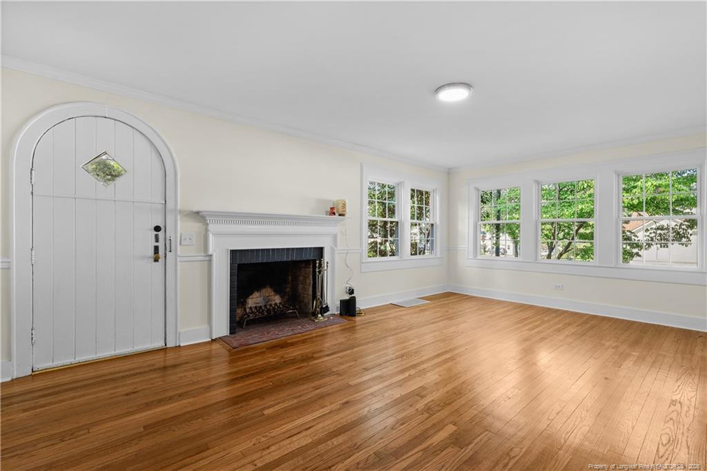 513 Raleigh Street Property Photo 7