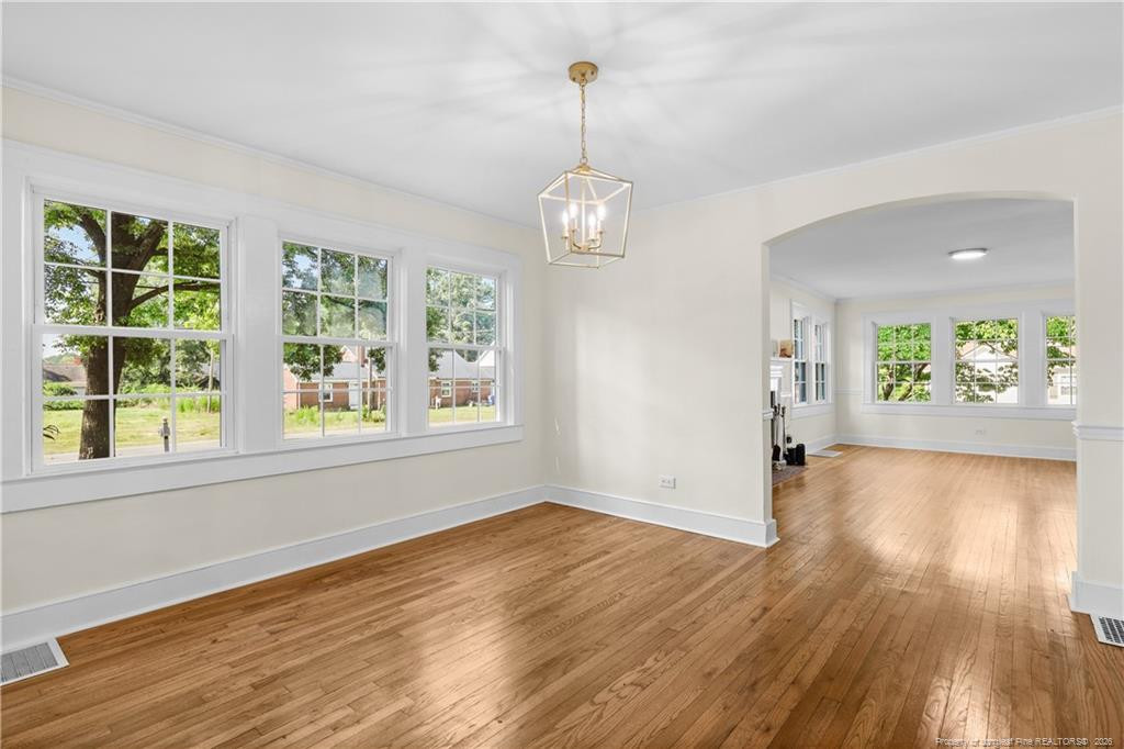 513 Raleigh Street Property Photo 9