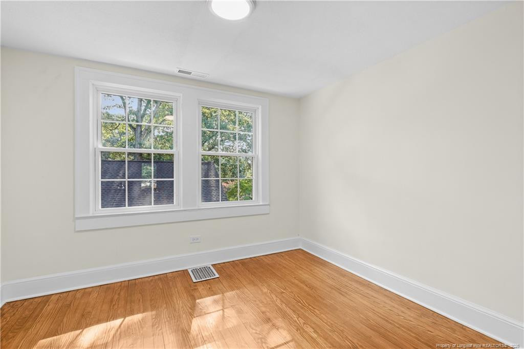 513 Raleigh Street Property Photo 23