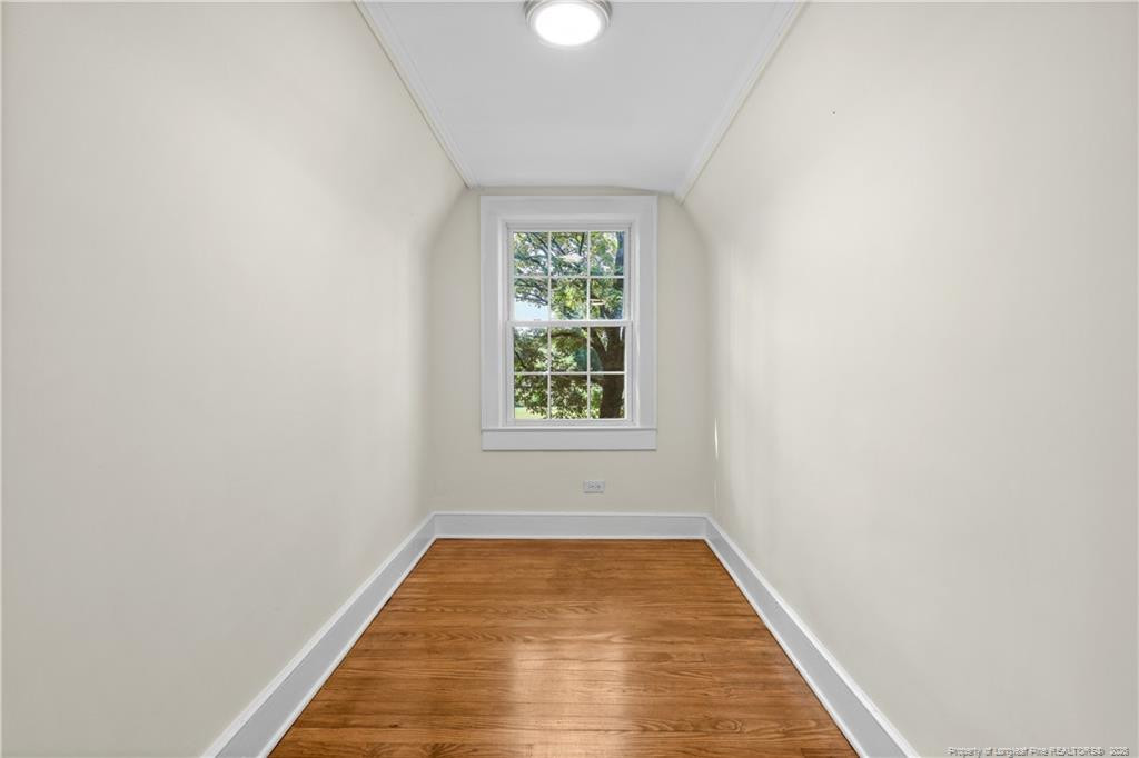 513 Raleigh Street Property Photo 29