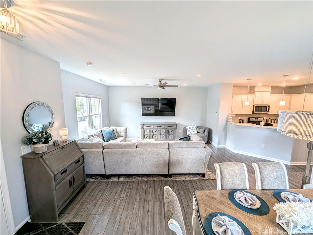 5723 Kalamata Drive Property Photo 4