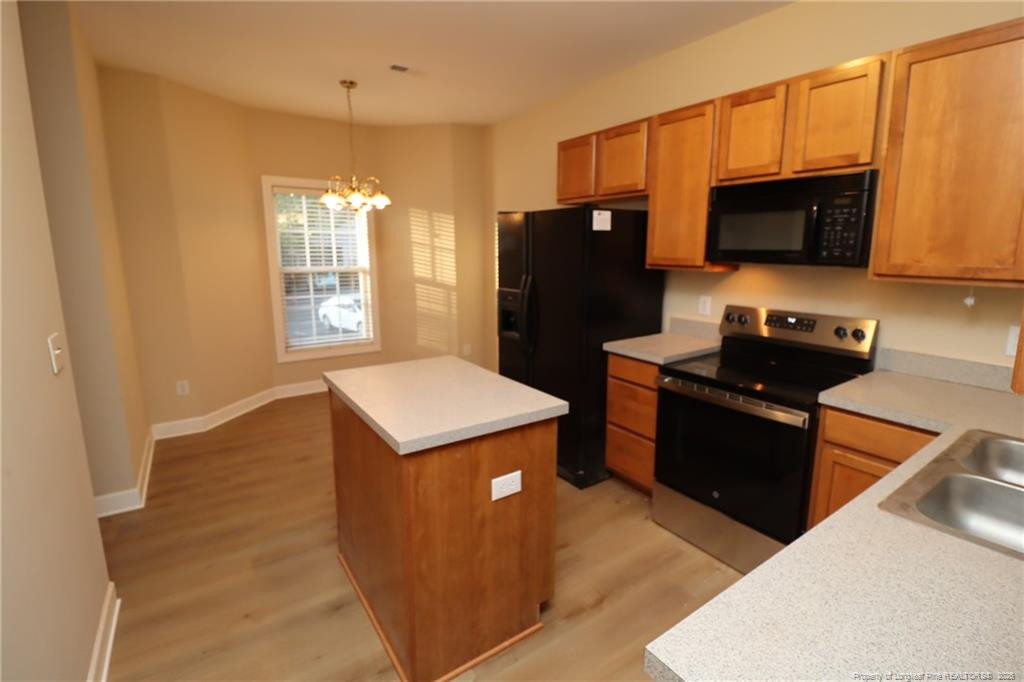 2637 Broad Oaks Place Property Photo 7