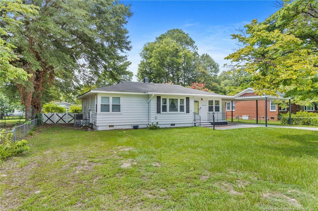 812 Poplar Drive Property Photo 1
