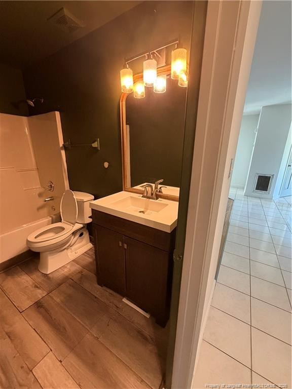 6605 Walnut Cove Drive Property Photo 17