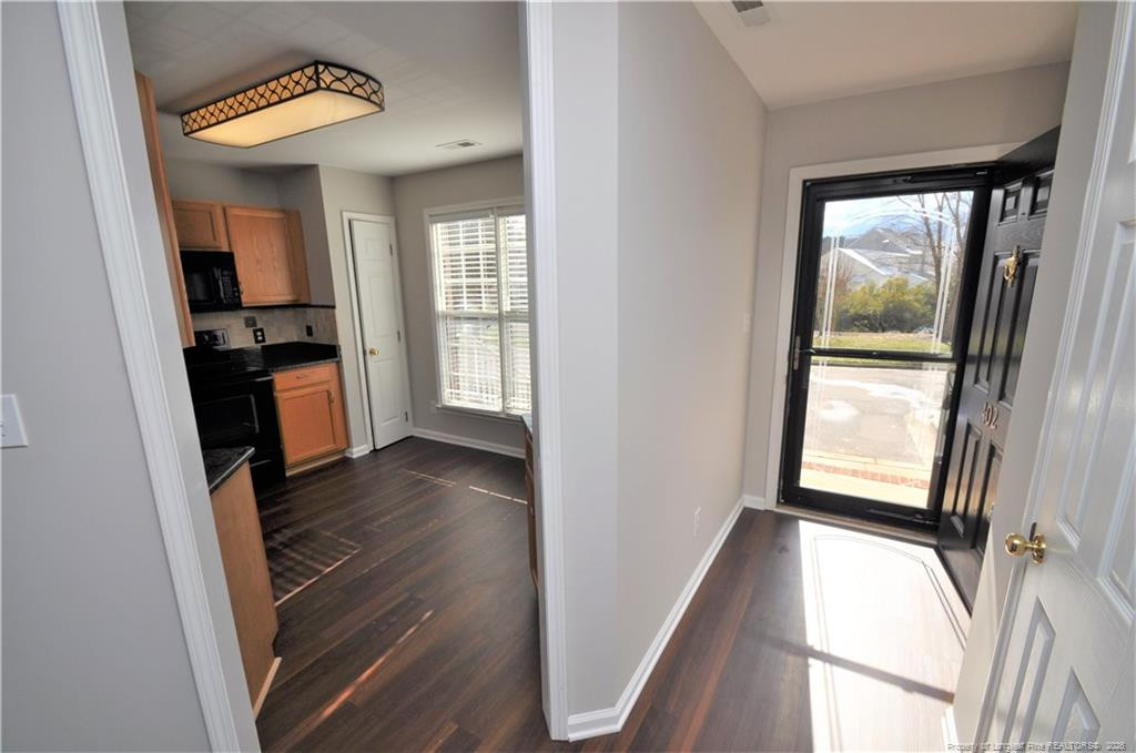 402 Knightsborough Way Property Photo 2