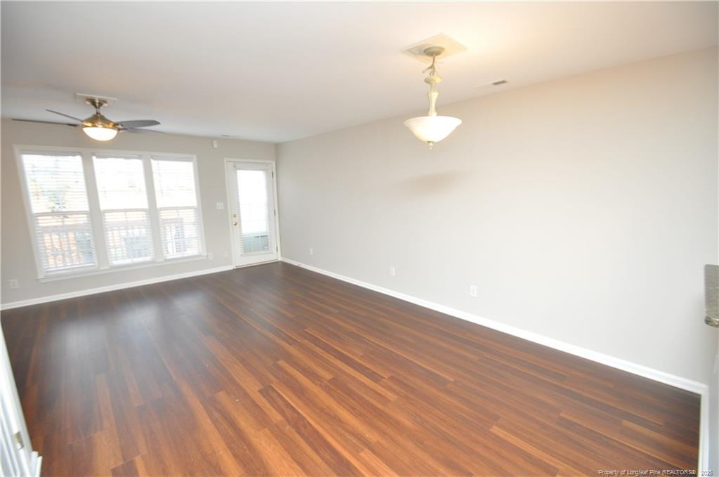 402 Knightsborough Way Property Photo 9