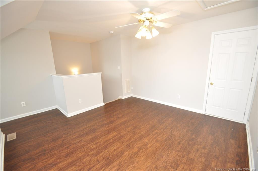 402 Knightsborough Way Property Photo 34