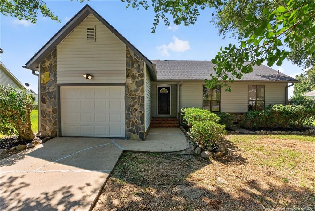 7109 Canary Drive Property Photo 1