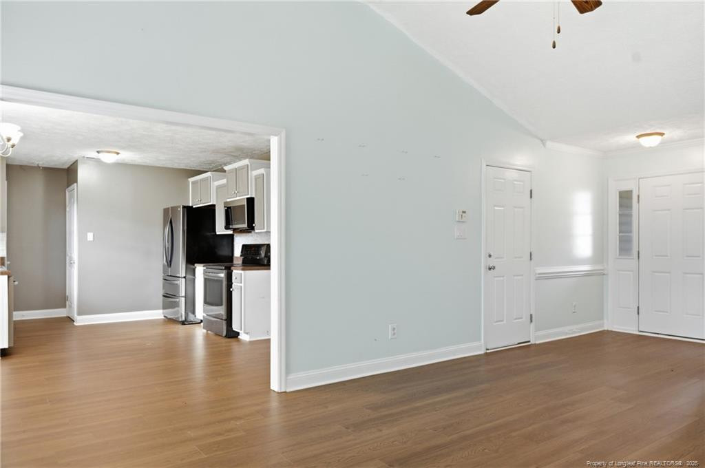 5617 Prestonfield Lane Property Photo 5