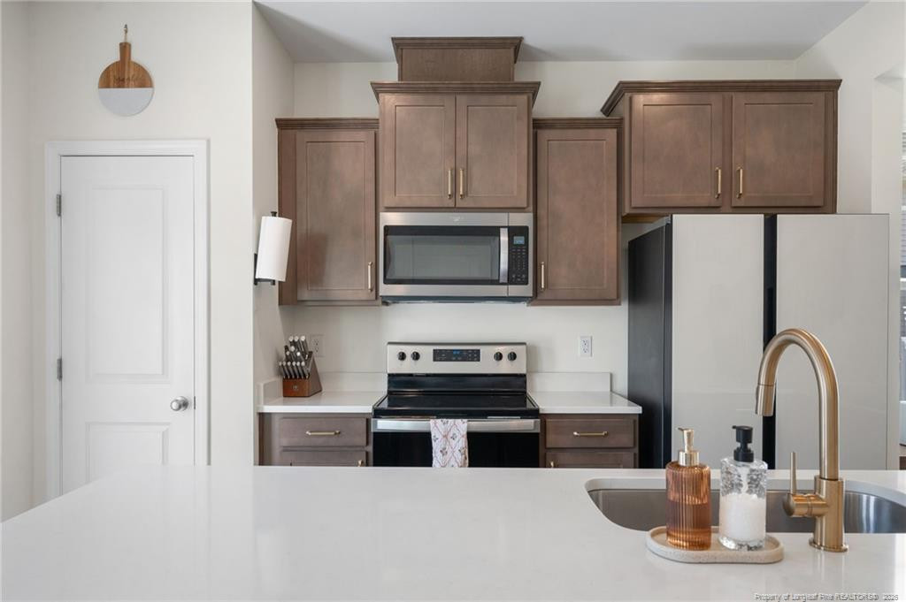 37 Burford Way Property Photo 6