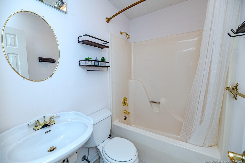 758 Turnbury Court Property Photo 25