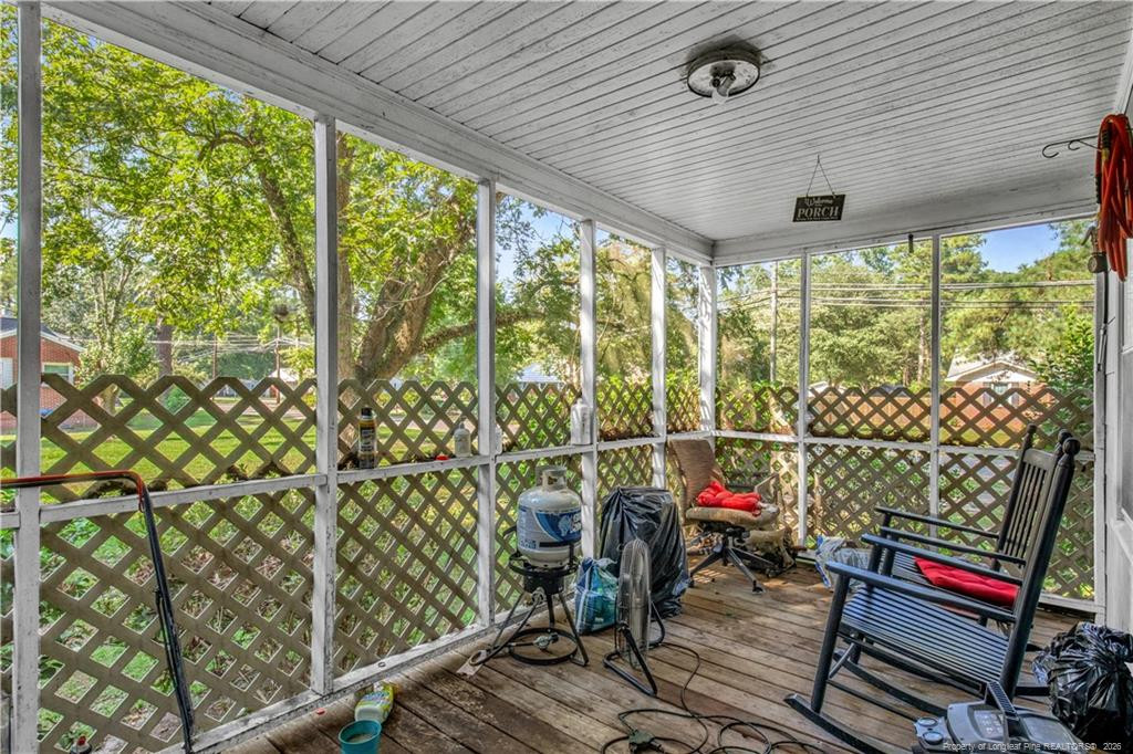 104 E Cottingham Street Property Photo 5