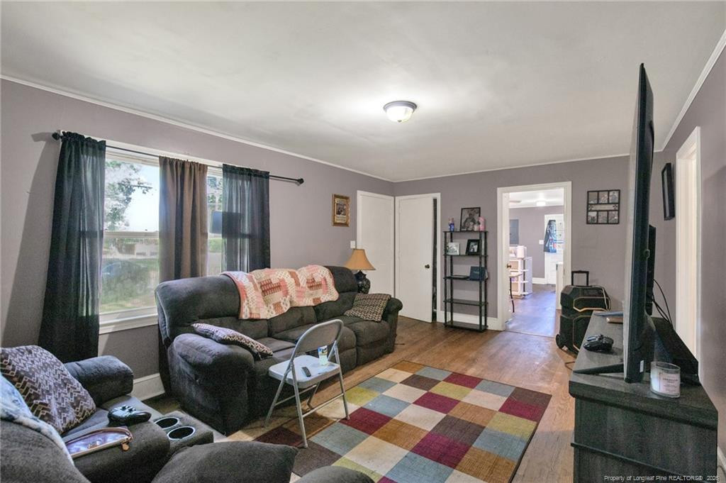 104 E Cottingham Street Property Photo 8