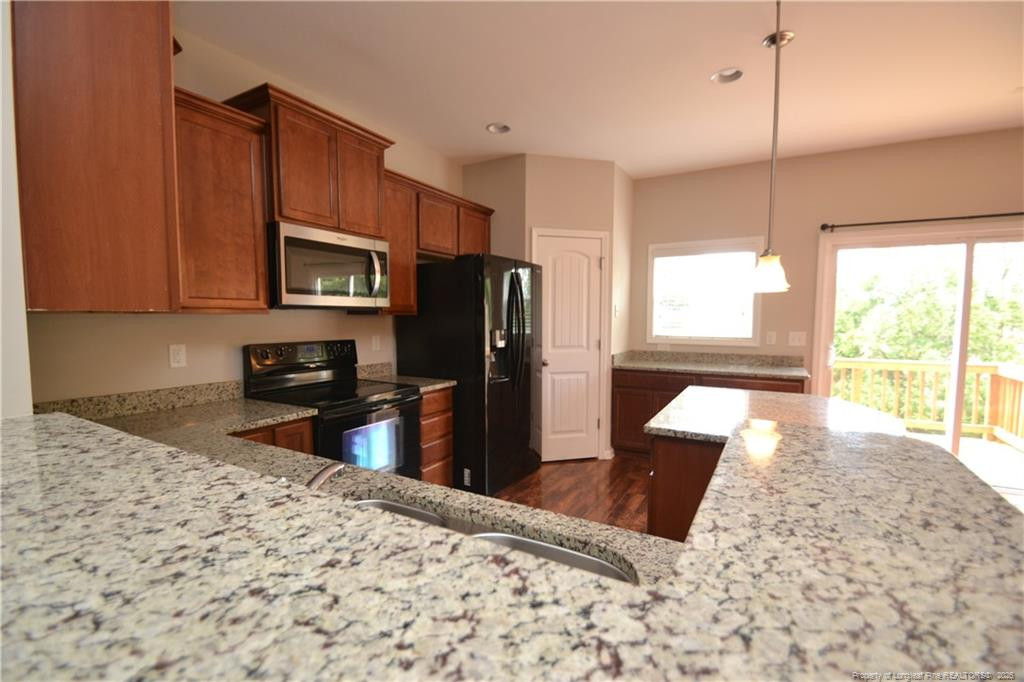 208 Irving Way Property Photo 17
