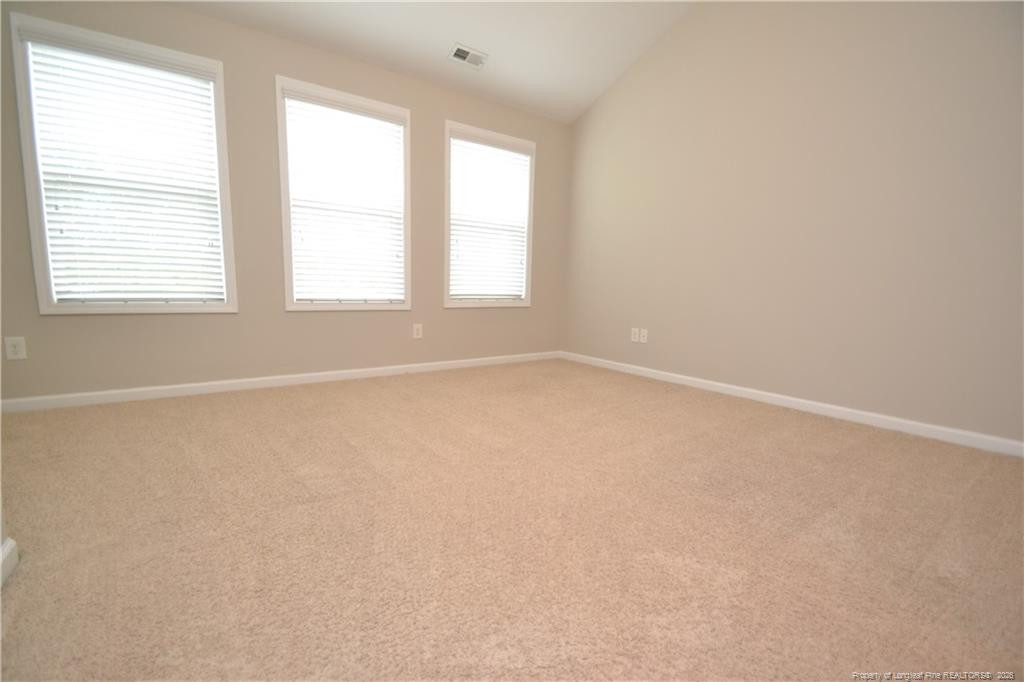 208 Irving Way Property Photo 23