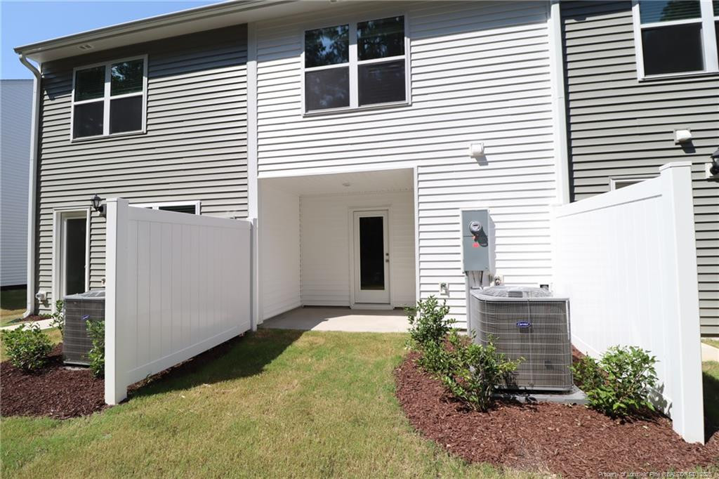5816 Brambleberry Way Property Photo 32