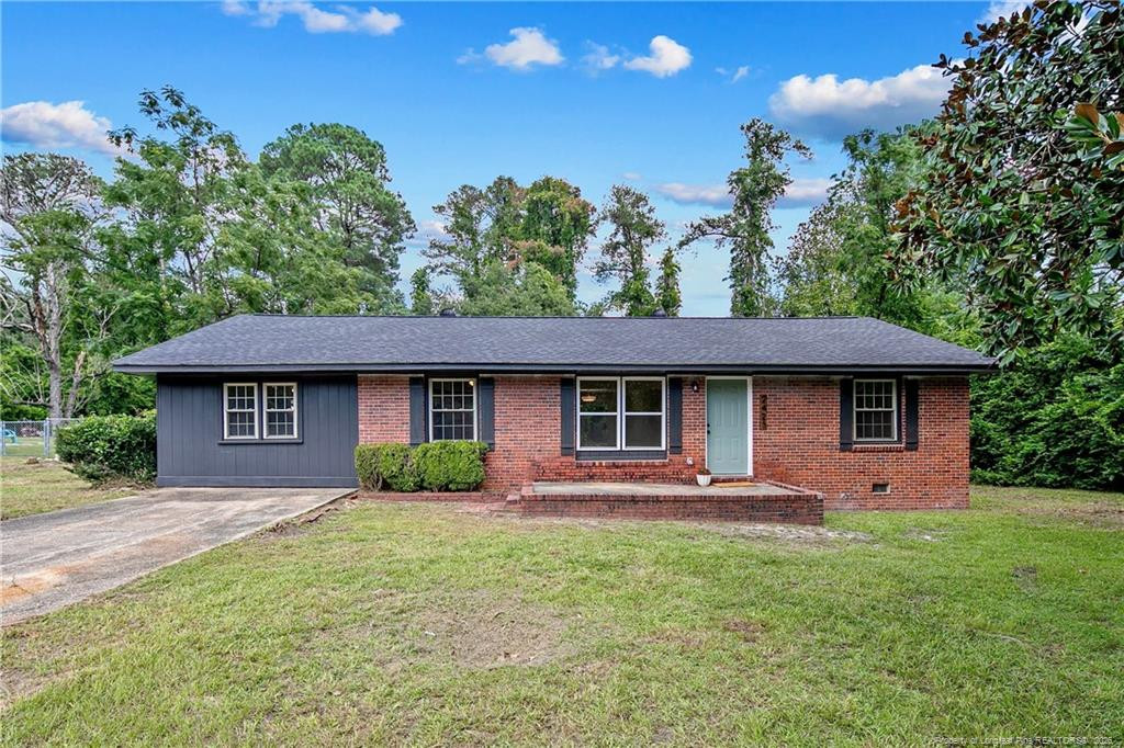 2423 George Owen Road Property Photo 1