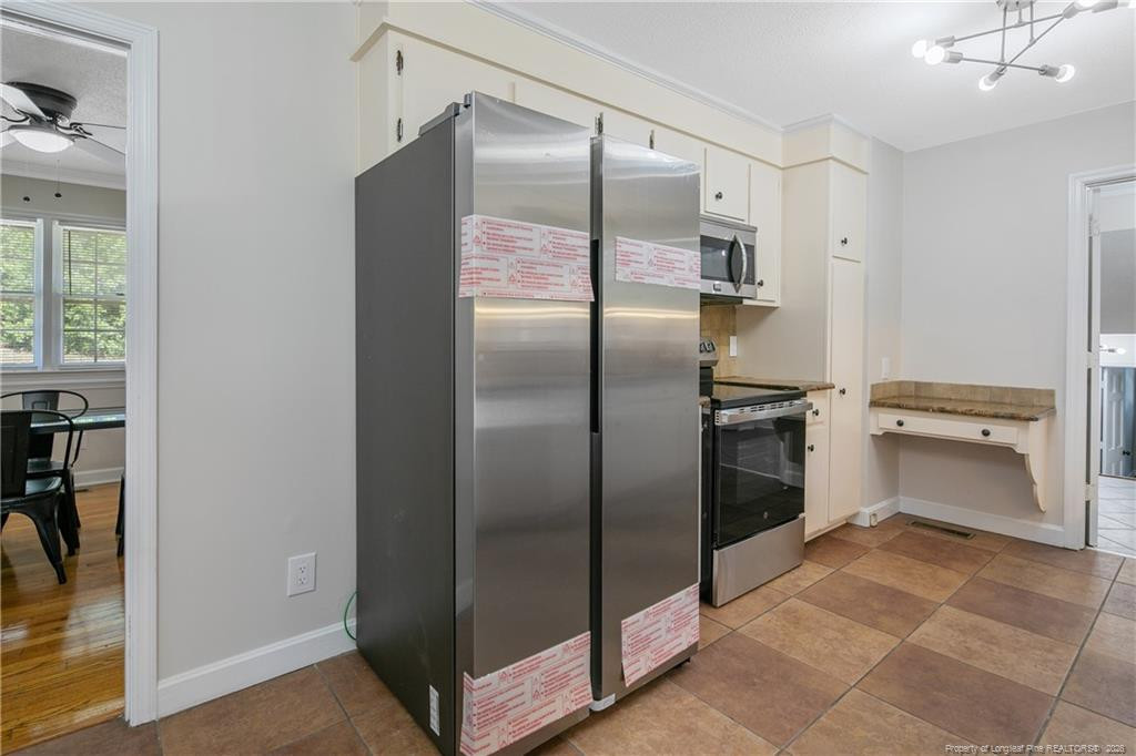 2600 Colgate Drive Property Photo 13