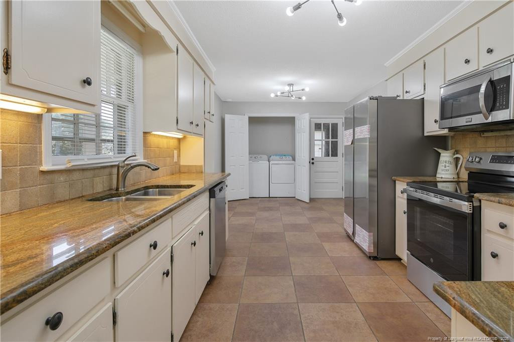 2600 Colgate Drive Property Photo 15