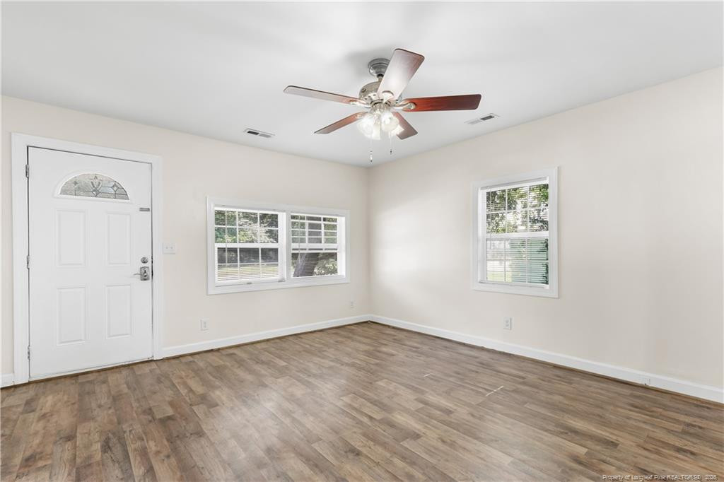 219 W Brocklyn Street Property Photo 3