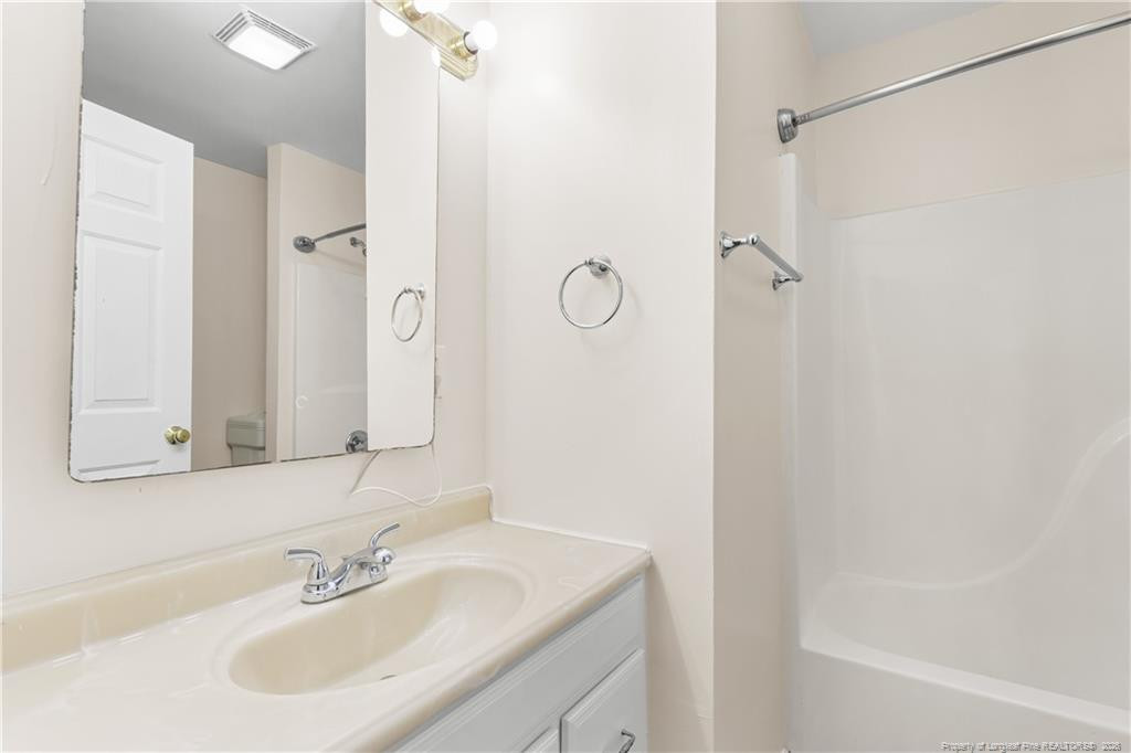 219 W Brocklyn Street Property Photo 13