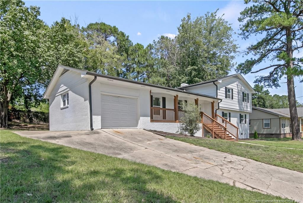 2706 Fordham Drive Property Photo 2