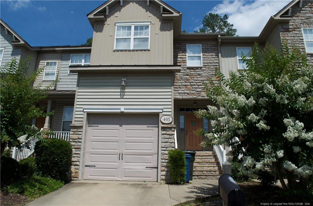 405 Ponton Drive Property Photo 1