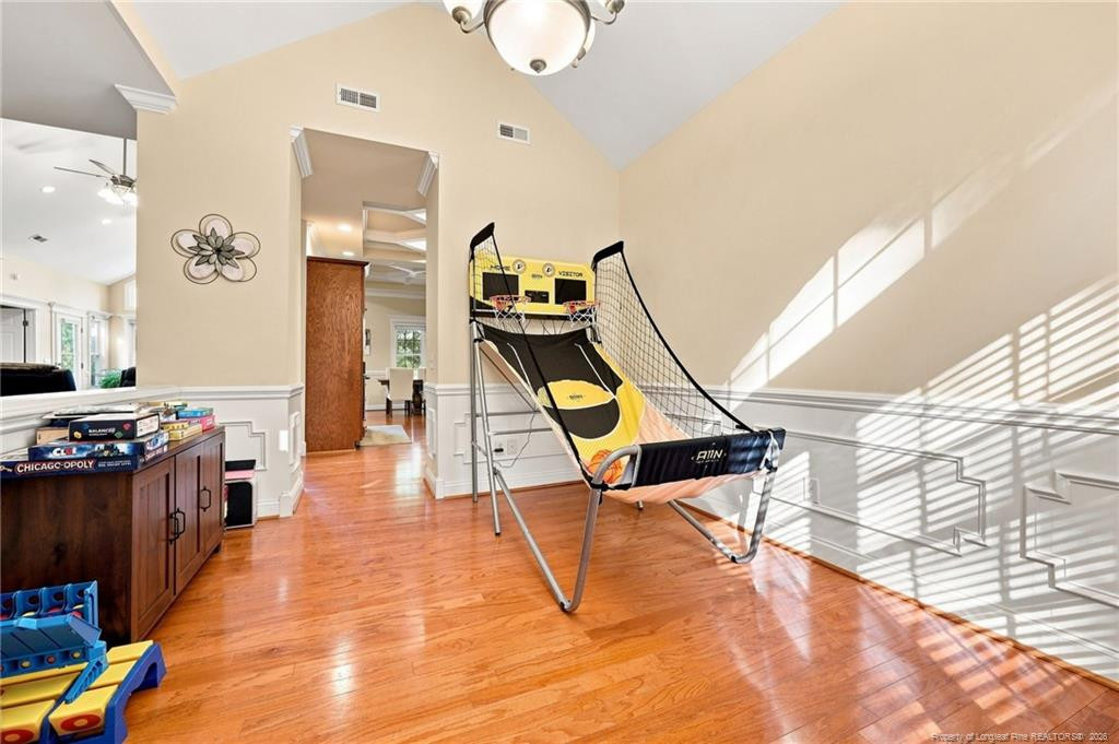 3233 Leicester Circle Property Photo 8