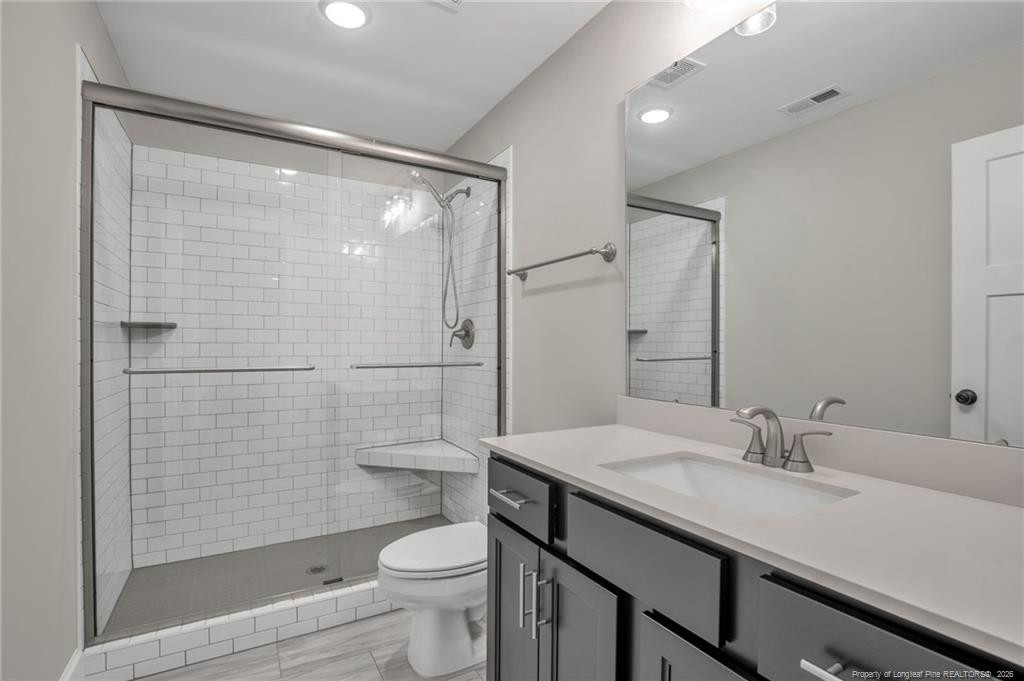 105 Hampshire Courts Property Photo 35