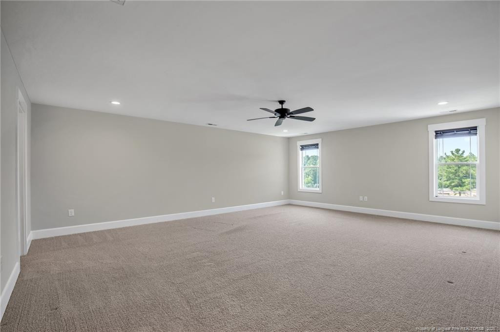 105 Hampshire Courts Property Photo 38